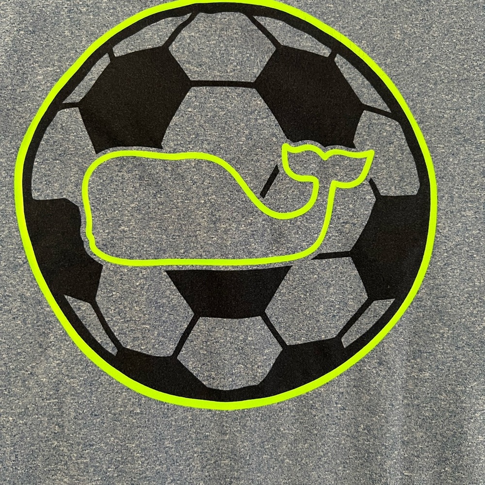 Vinyard Vines Performance tee